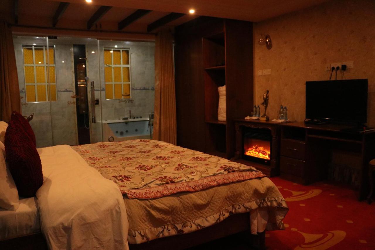Brooks Lodge Nakuru Luaran gambar